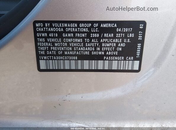 1VWCT7A30HC073088 2017 VOLKSWAGEN PASSAT Серебряный Вид подкапотного пространства
