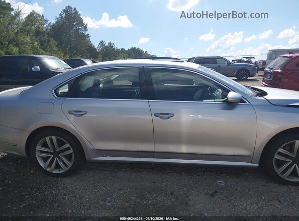 1VWCT7A30HC073088 2017 VOLKSWAGEN PASSAT Серебряный Панорамный вид салона 360°