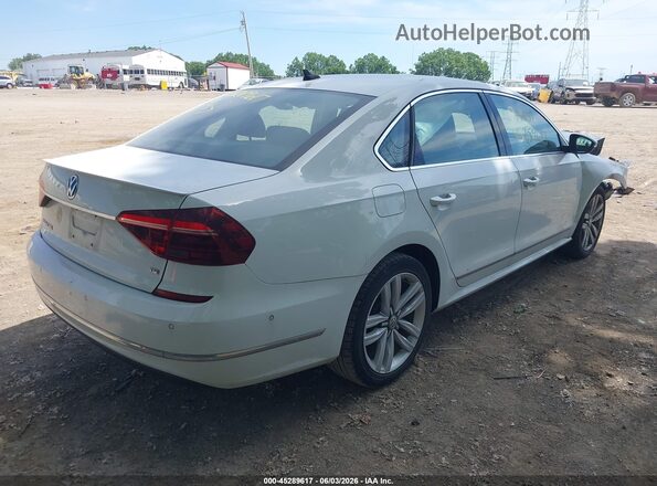 1VWCT7A31HC038267 2017 VOLKSWAGEN PASSAT White Задня права чверть