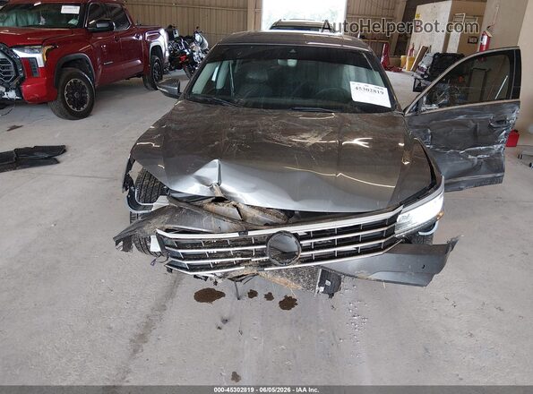 1VWCT7A31HC082091 2017 VOLKSWAGEN PASSAT Gray Vista frontal