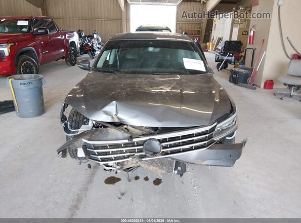 1VWCT7A31HC082091 2017 VOLKSWAGEN PASSAT Gray Vista interior trasera