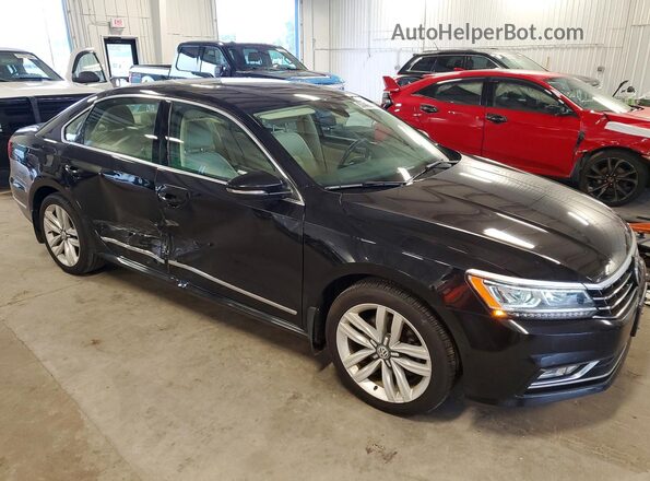 1VWCT7A33HC042045 2017 VOLKSWAGEN PASSAT Black Передня права чверть