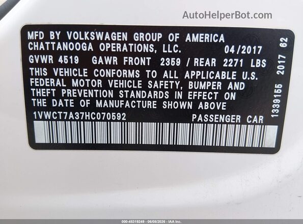 1VWCT7A37HC070592 2017 VOLKSWAGEN PASSAT White Vista del compartimento del motor