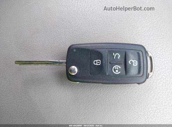 1VWCT7A39HC080637 2017 VOLKSWAGEN PASSAT Gray წინა პანელის ხედი