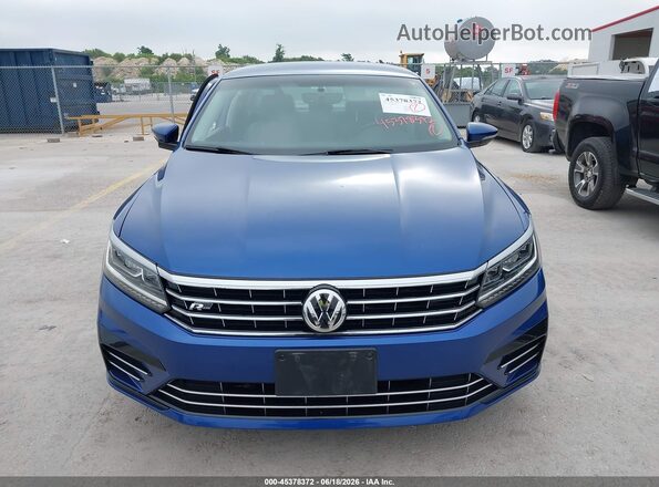1VWDT7A30HC002459 2017 VOLKSWAGEN PASSAT Blue Widok zestawu wskaźników