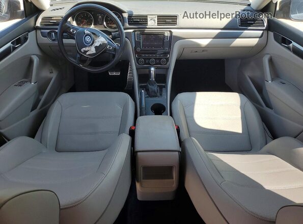 1VWDT7A30HC019424 2017 VOLKSWAGEN PASSAT Gray 