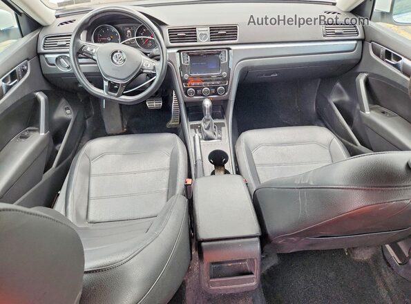 1VWDT7A31HC020307 2017 VOLKSWAGEN PASSAT White 