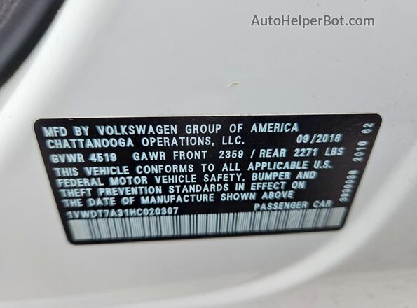 1VWDT7A31HC020307 2017 VOLKSWAGEN PASSAT White 