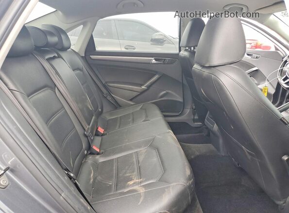 1VWDT7A31HC062153 2017 VOLKSWAGEN PASSAT Gray Rear seats view