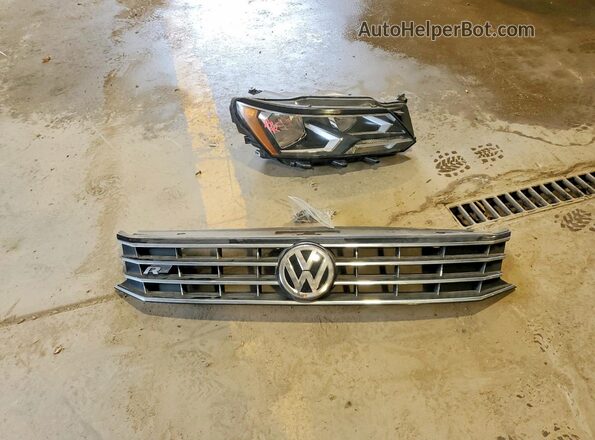 1VWDT7A31HC065523 2017 VOLKSWAGEN PASSAT Black 
