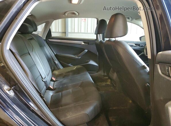 1VWDT7A31HC065523 2017 VOLKSWAGEN PASSAT Black 