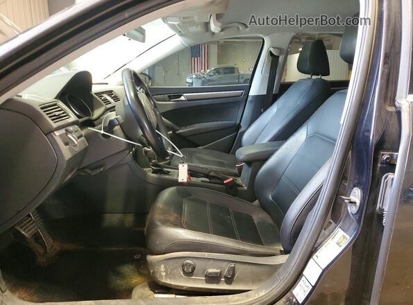 1VWDT7A31HC065523 2017 VOLKSWAGEN PASSAT Black 