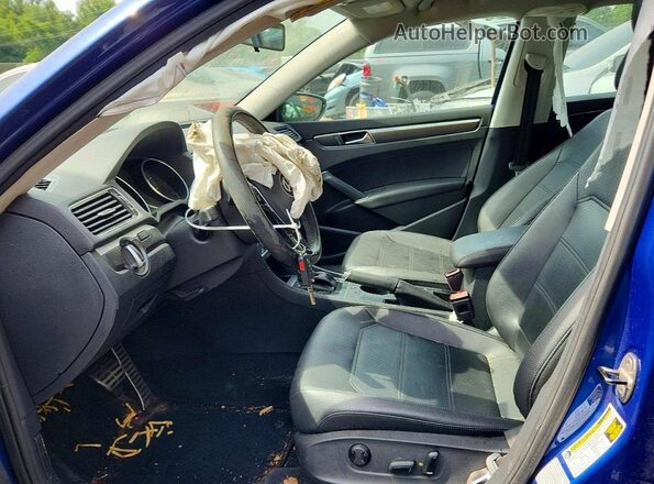 1VWDT7A32HC045779 2017 VOLKSWAGEN PASSAT Blue 
