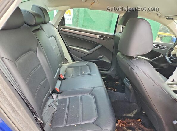 1VWDT7A32HC045779 2017 VOLKSWAGEN PASSAT Blue 