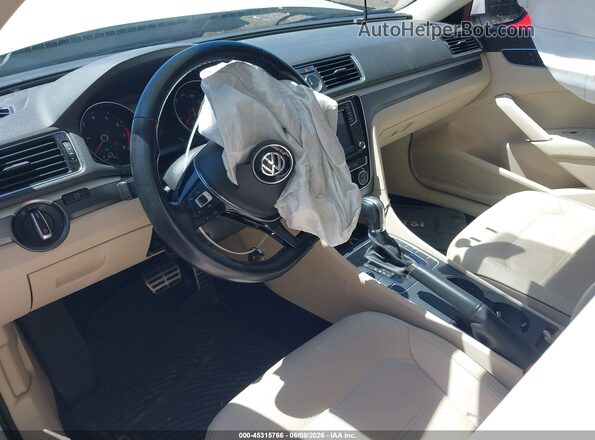 1VWDT7A32HC049377 2017 VOLKSWAGEN PASSAT White 