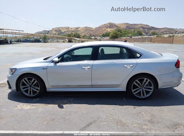 1VWDT7A33HC044415 2017 VOLKSWAGEN PASSAT Silver 