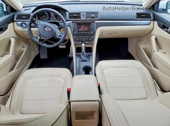 1VWDT7A34HC000228 2017 VOLKSWAGEN PASSAT Белый 