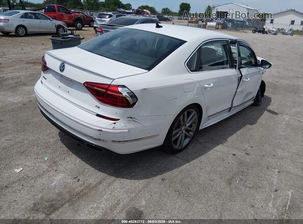 1VWDT7A34HC017935 2017 VOLKSWAGEN PASSAT White Rear right
