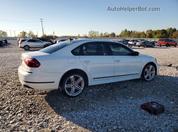 1VWDT7A34HC043631 2017 VOLKSWAGEN PASSAT White Rear right
