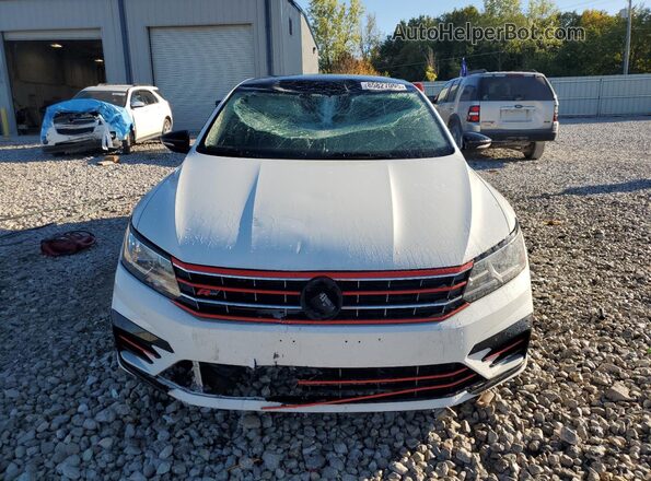 1VWDT7A34HC043631 2017 VOLKSWAGEN PASSAT White Front view