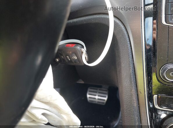 1VWDT7A34HC047677 2017 VOLKSWAGEN PASSAT Black Widok deski rozdzielczej