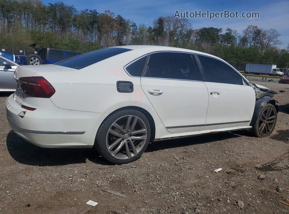 1VWDT7A35HC003297 2017 VOLKSWAGEN PASSAT White Rear right