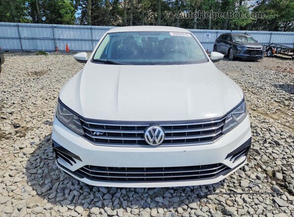 1VWDT7A35HC033593 2017 VOLKSWAGEN PASSAT White Widok z przodu