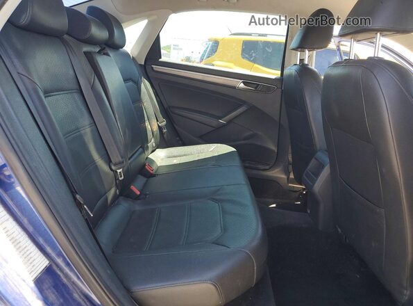 1VWDT7A36HC051763 2017 VOLKSWAGEN PASSAT Blue 