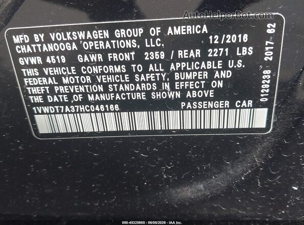 1VWDT7A37HC046166 2017 VOLKSWAGEN PASSAT Black Vista del compartimento del motor