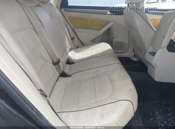 1VWDT7A37HC046166 2017 VOLKSWAGEN PASSAT Black Vista de la etiqueta del VIN