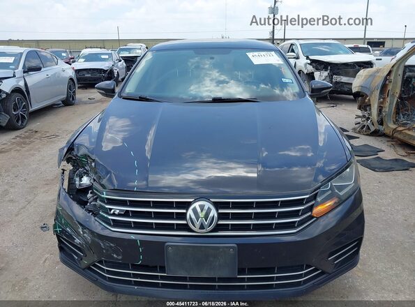 1VWDT7A38HC050677 2017 VOLKSWAGEN PASSAT Black Widok zestawu wskaźników