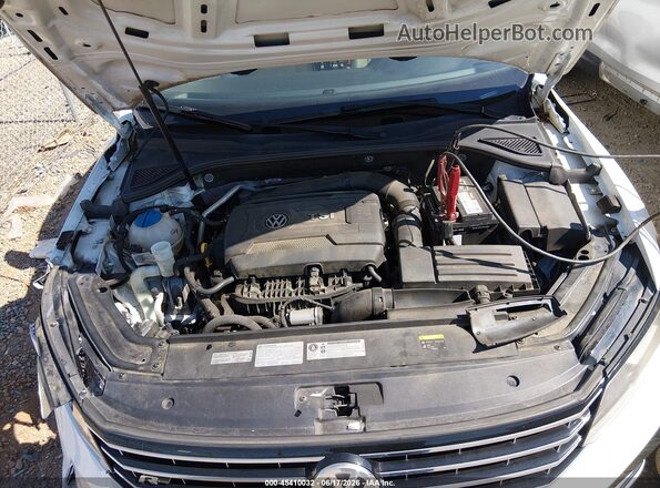 1VWDT7A38HC065082 2017 VOLKSWAGEN PASSAT White Հետևի տեսք