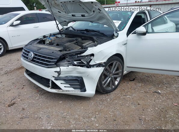 1VWDT7A38HC076129 2017 VOLKSWAGEN PASSAT White Widok z przodu