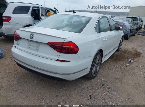 1VWDT7A38HC076129 2017 VOLKSWAGEN PASSAT White Tył prawy