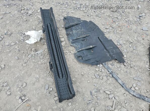 1VWDT7A38HC083324 2017 VOLKSWAGEN PASSAT Black Widok komory silnika
