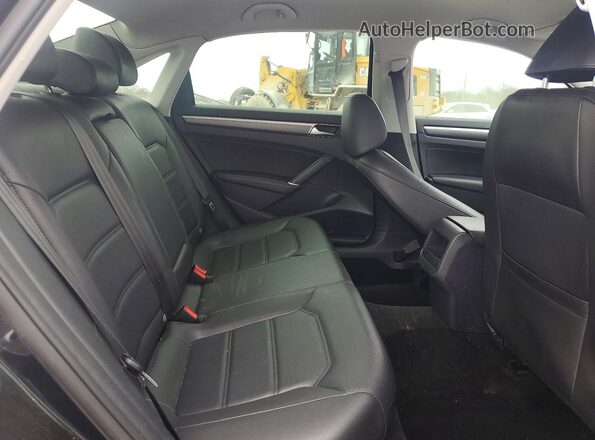 1VWDT7A38HC083324 2017 VOLKSWAGEN PASSAT Black Widok tylnych siedzeń
