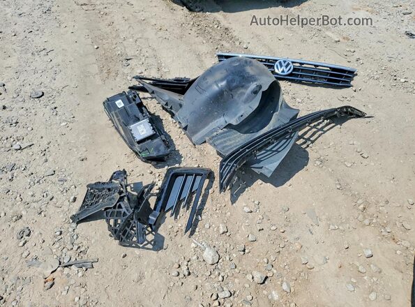 1VWDT7A39HC026467 2017 VOLKSWAGEN PASSAT Black Widok komory silnika