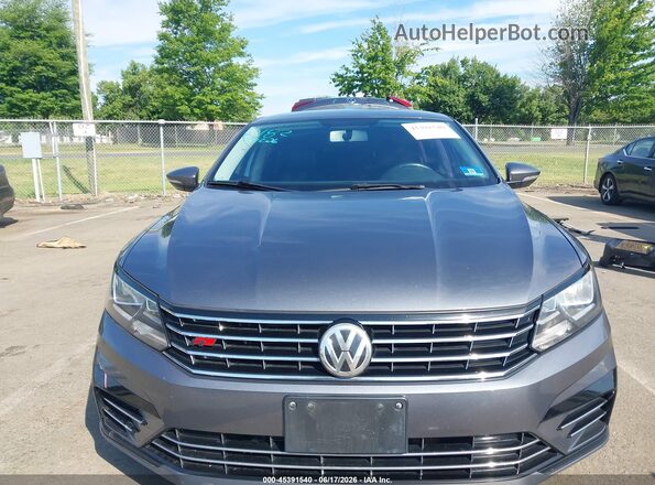 1VWDT7A39HC039865 2017 VOLKSWAGEN PASSAT Серый Вид щитка приборов