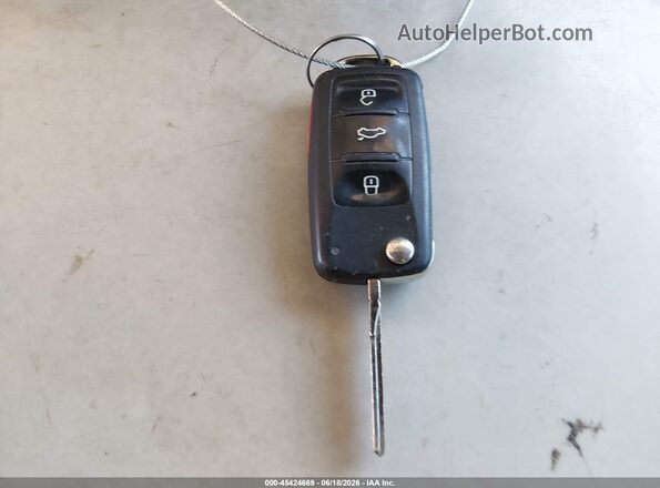 1VWDT7A39HC068203 2017 VOLKSWAGEN PASSAT Белый Вид панели приборов