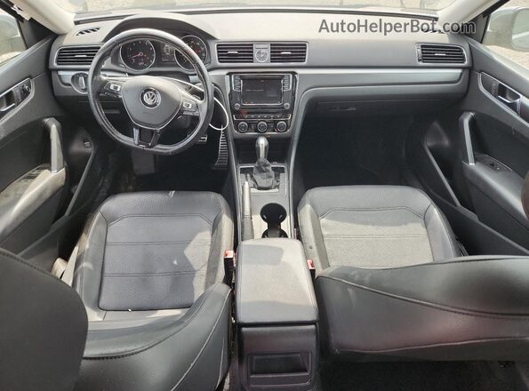 1VWDT7A3XHC003781 2017 VOLKSWAGEN PASSAT Gray წინა პანელის ხედი