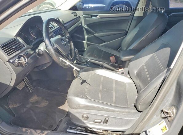 1VWDT7A3XHC016188 2017 VOLKSWAGEN PASSAT Gray 