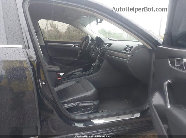 1VWDT7A3XHC039731 2017 VOLKSWAGEN PASSAT Black 