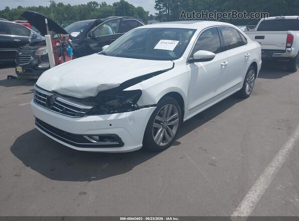 1VWGT7A37HC027680 2017 VOLKSWAGEN PASSAT White Vista tres cuartos delantera izquierda