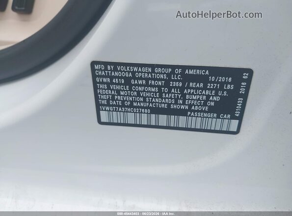 1VWGT7A37HC027680 2017 VOLKSWAGEN PASSAT White Vista del compartimento del motor