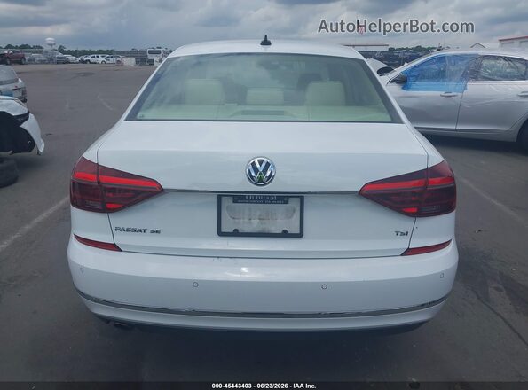 1VWGT7A37HC027680 2017 VOLKSWAGEN PASSAT White 