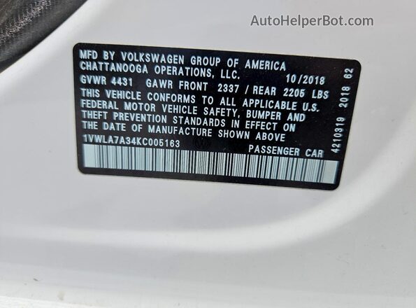 1VWLA7A34KC005163 2019 VOLKSWAGEN PASSAT Белый Вид подкапотного пространства