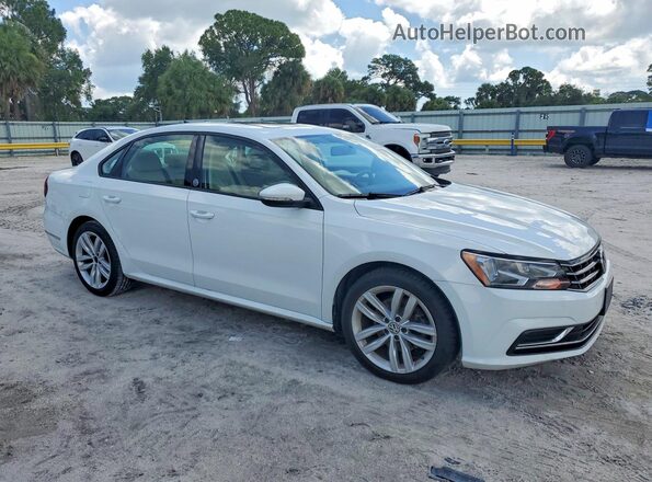 1VWLA7A34KC005602 2019 VOLKSWAGEN PASSAT White Przód prawy