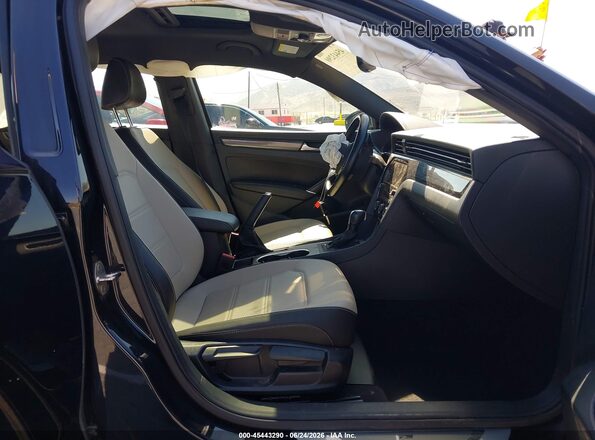 1VWMA7A32MC008859 2021 VOLKSWAGEN PASSAT Black Front interior view