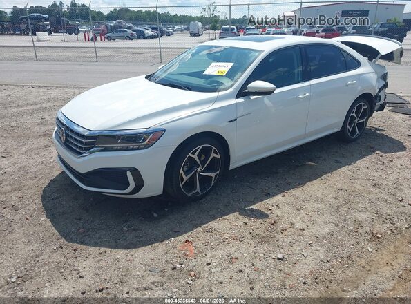 1VWMA7A33LC018864 2020 VOLKSWAGEN PASSAT White Front left