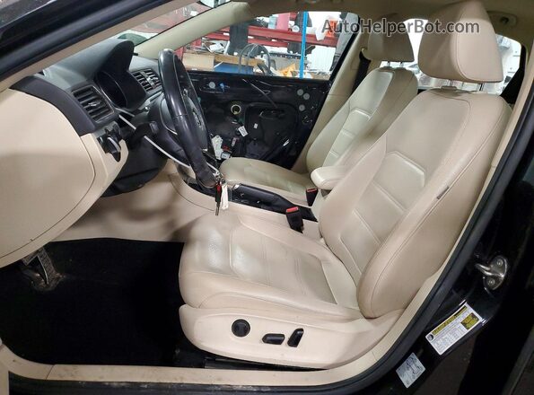 1VWMA7A36KC001099 2019 VOLKSWAGEN PASSAT Black 